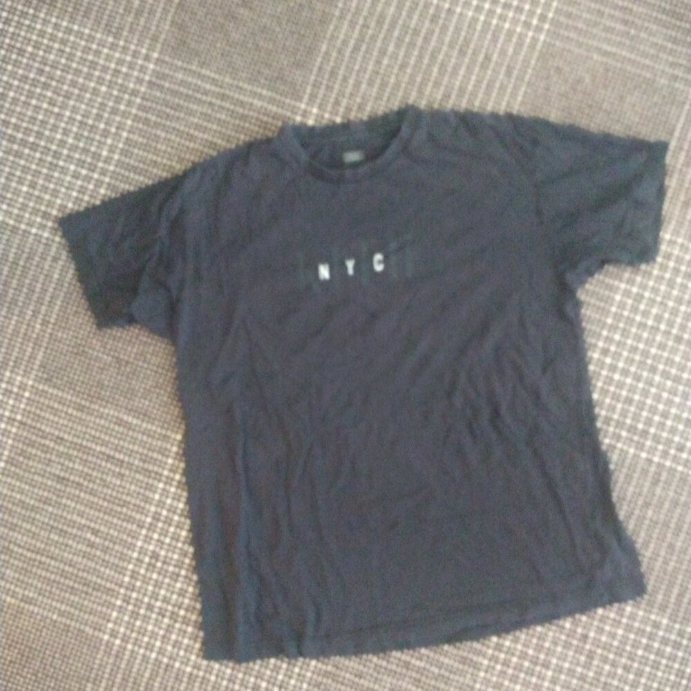 Kith tshirt size:xs